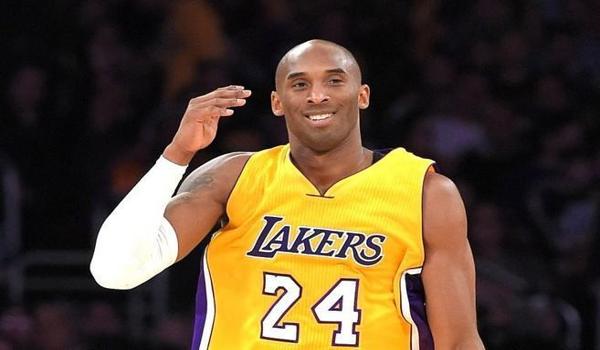 和平精英黑曼巴科比辅助