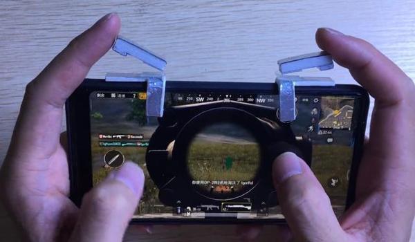 和平精英国际服辅助